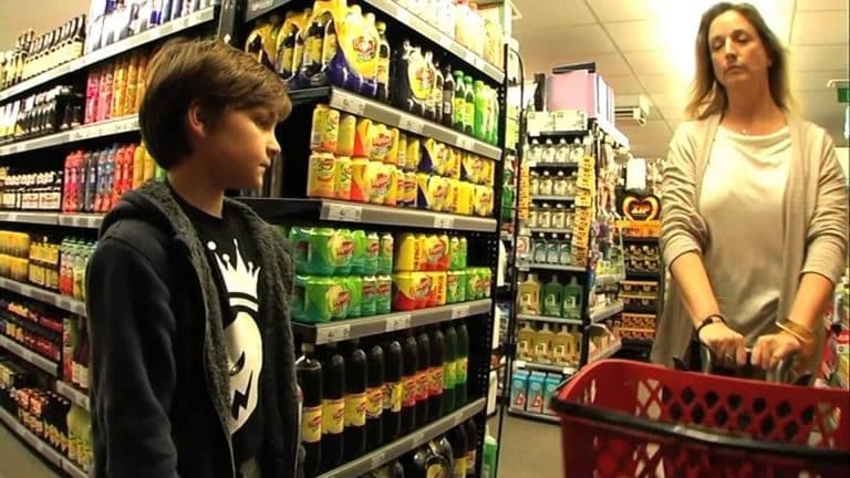 Que faire lorsque votre enfant pique sa crise au supermarché ?