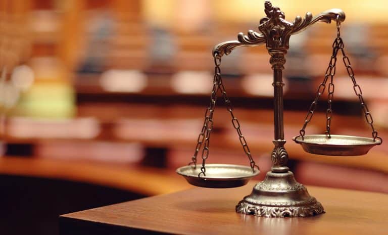 Ces mères qui poursuivent leurs enfants en justice… !
