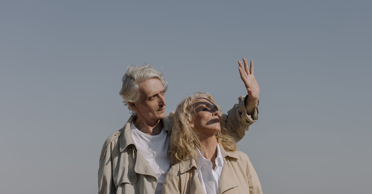 découvrez l'univers du bonding, où l'art de créer des liens et des connexions solides entre les individus est exploré. apprenez les techniques et les bienfaits du bonding pour enrichir vos relations personnelles et professionnelles.